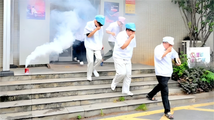 黨建+消防——炬神電子黨支部助力“消防安全進企業(yè)”直播活動